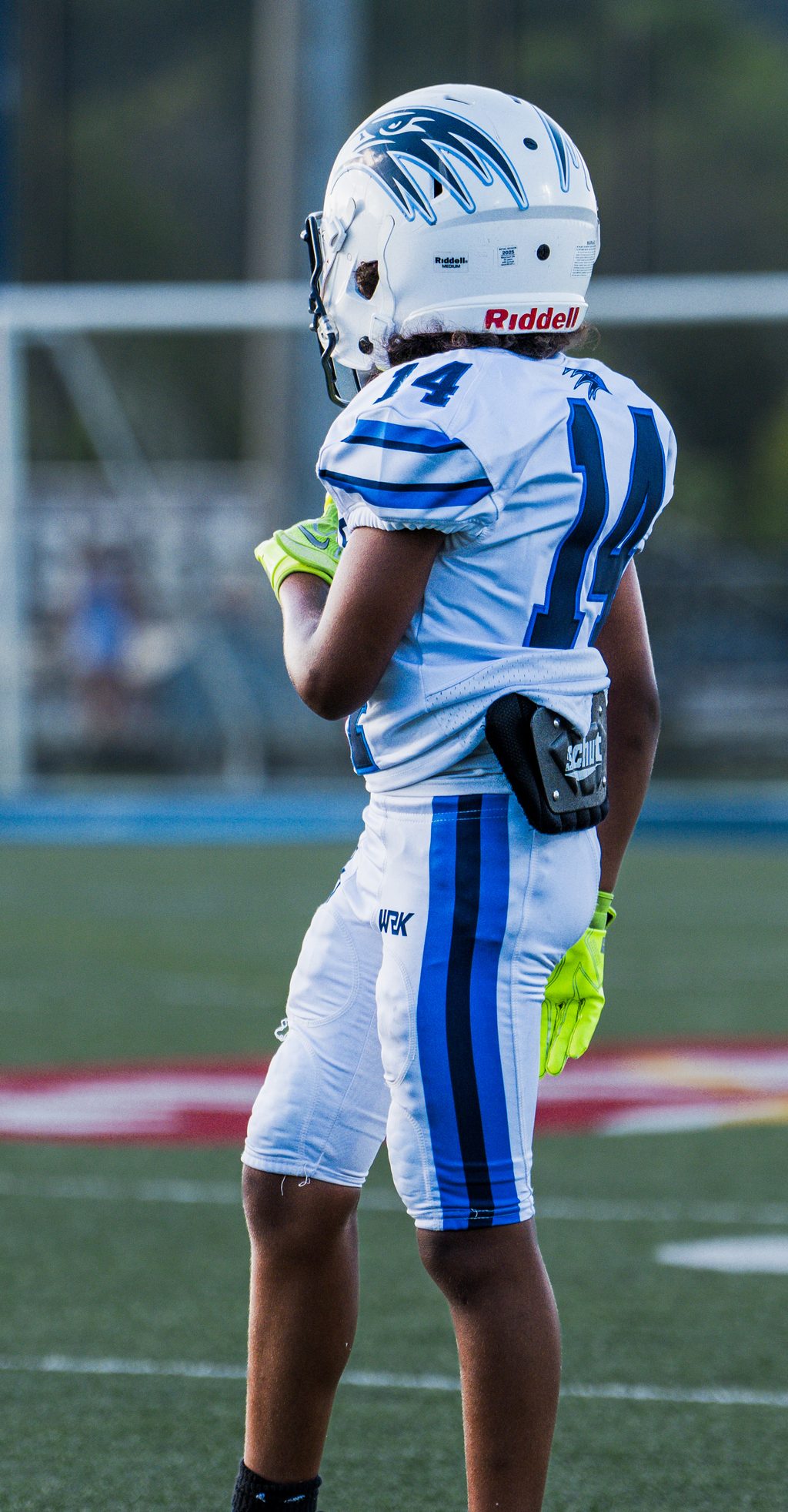 Player waiting for the play to begin